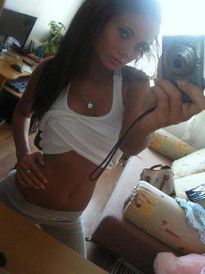 Yessenia (26) | Virginia No-Strings Dating and Messaging
