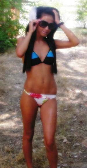 Ayana (18) | Minnesota No-Strings Dating and Messaging