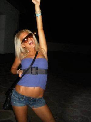 Monique (25) in New Jersey, adult profile photo