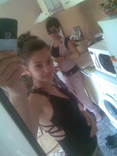 Patricia, 24 from Illinois | Older Men and Younger Women Dating