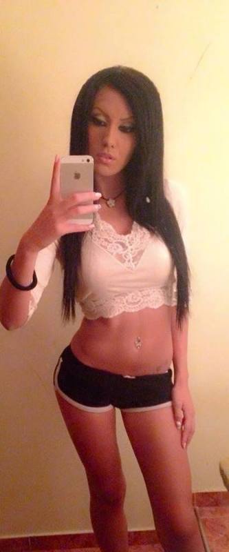 Jazmine, 20 in Minnesota | Younger Adult Woman, Older Men