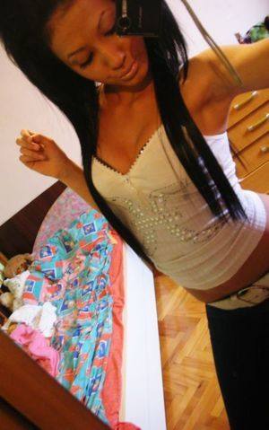 Joyce, 24 from Louisiana | Older Men and Younger Women Dating