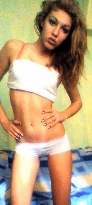 Meet Elsa from Missouri (26) | Discreet Adult Dating