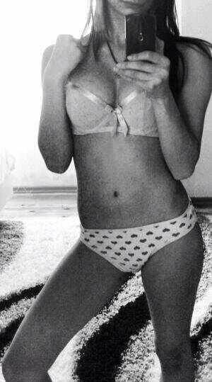 Bonnie (28) | New Hampshire Casual Hookup and Chat Profile