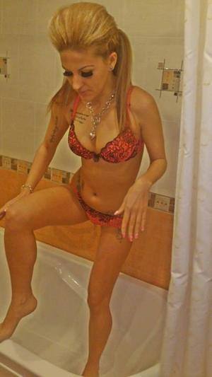 Sydnie, 30, Florida | Younger Adult Woman Seeking Older Men