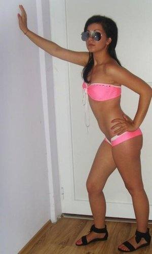 Mariam (27) in Michigan | Friends with Benefits