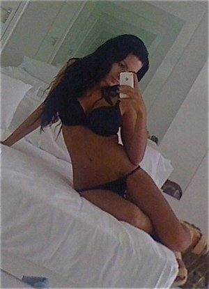 Rachael, 20 from Oregon | Older Men and Younger Women Dating