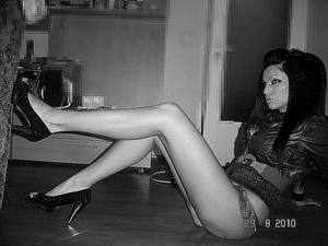 Meet Marie (20) from New York | FWB Casual Partner