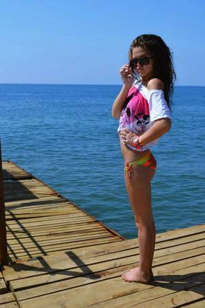 Adult dating profile photo of Natalee (19) in Pasadena, TX