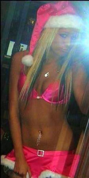 Rachel (27) in Florida | Casual Dating with Older Men