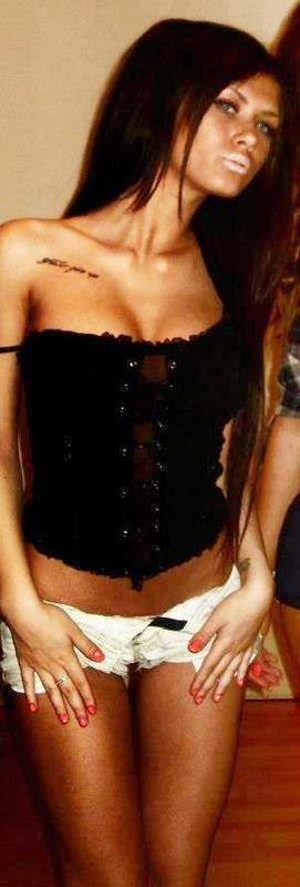 Evelyn (26) in Cincinnati, OH, adult profile photo