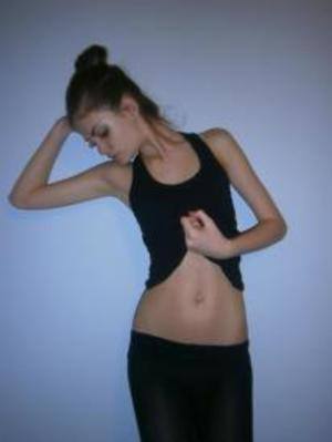 Elise (26), Ontario | Local Discreet Adult Connection