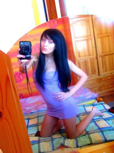 Dominica from Montalvin Manor, California is looking for adult webcam chat