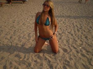 Cindy from Albert, Oklahoma is looking for adult webcam chat