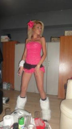 Georgette from Lakeland, Tennessee is interested in nsa sex with a nice, young man