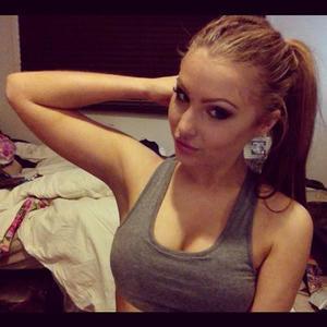 Vannesa from Erie, Illinois is looking for adult webcam chat