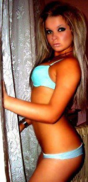 Hermine from Gold River, California is looking for adult webcam chat