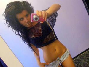 Dusti from Norris, Tennessee is looking for adult webcam chat