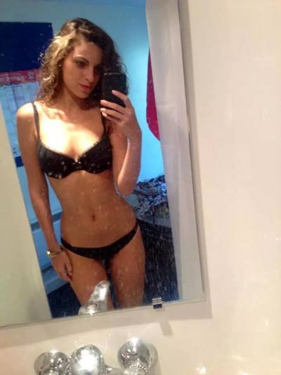 Janella from Tice, Florida is looking for adult webcam chat