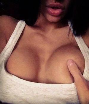 Charla from Trail, Oregon is looking for adult webcam chat