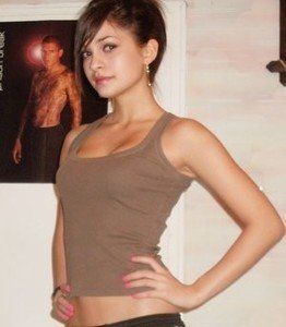 Alena, 26‚ Hawaii Girl Seeking Older Man Tonight